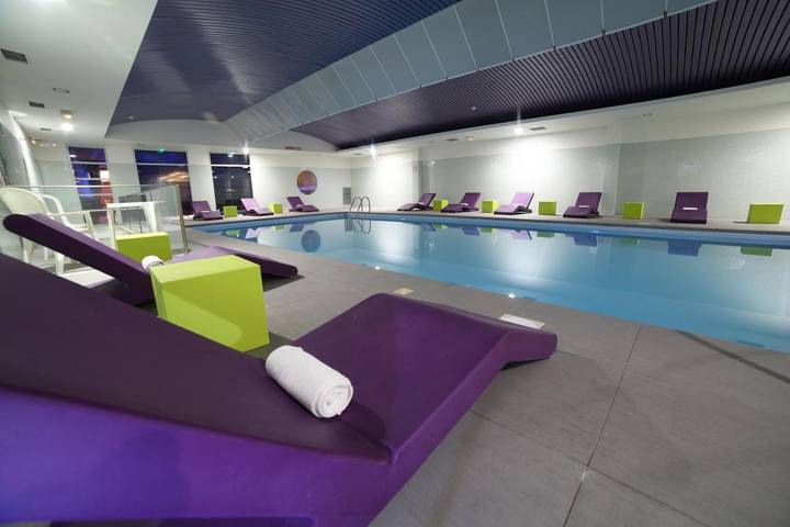 Hôtel pour 2 personnes, avec piscine ainsi que sauna et terrasse dans Futuroscope