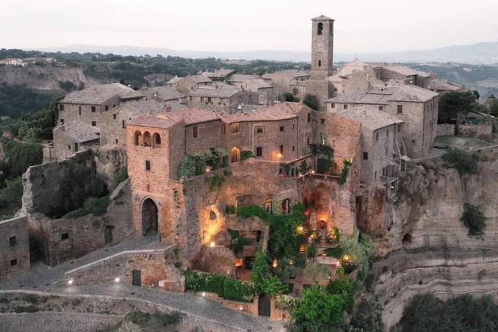 Ferienwohnung für 10 Personen, mit Ausblick und Garten in Bagnoregio