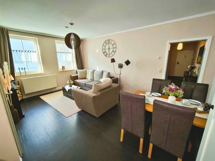 Ferienwohnung für 5 Personen, mit Terrasse und Garten in Mühlhausen - 2