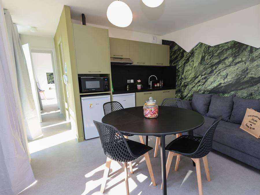 Résidence Les Collines de Sainte Féréole - Gîte 2 personnes - Roches et Vallées 37m² in Sainte-Féréole, Région de Brive-la-Gaillarde