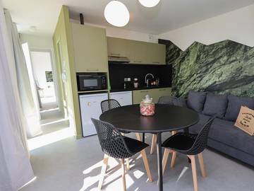 Gîte pour 2 Personnes dans Sainte-Féréole, Région de Brive-la-Gaillarde, Photo 2