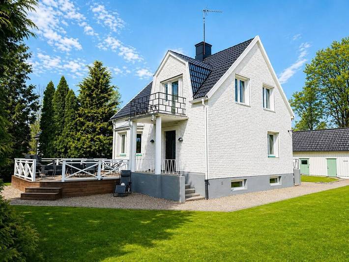 Ferienhaus in Älmhult mit Schwimmbecken in Älmhult, Kronoberg