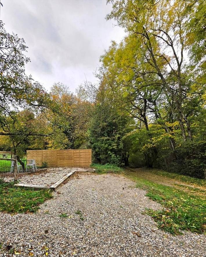 Gîte pour 3 personnes, avec jardin à Saint-Étienne-de-Saint-Geoirs - 3