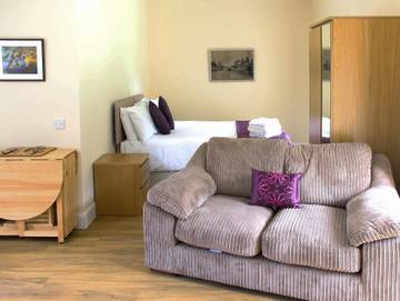 Log Cabin for 2 People in Loch Lomond, Argyll & Bute, Photo 3