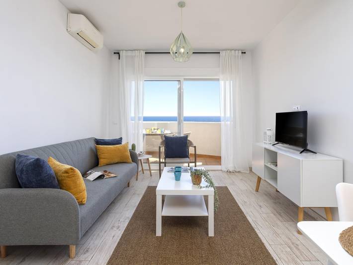 Entire holiday apartment, Sunstay Benalbeach Flat I Benalmadena in Torrequebrada, Benalmádena