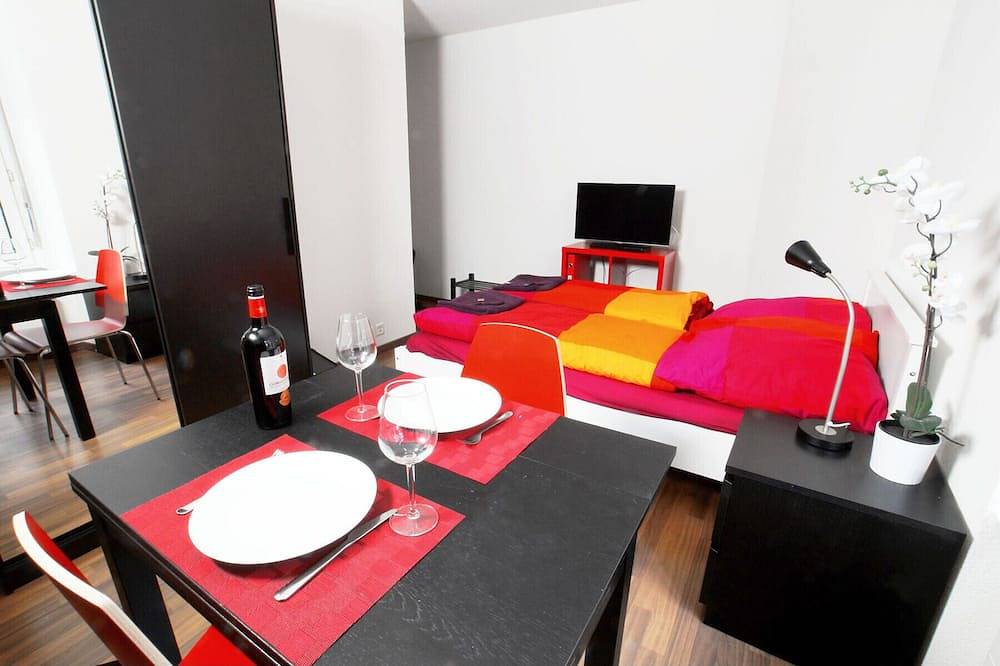 Ganze Wohnung, Zh Cranberry lv - Oerlikon Hitrental Apartment in Zürich, Bezirk Zürich