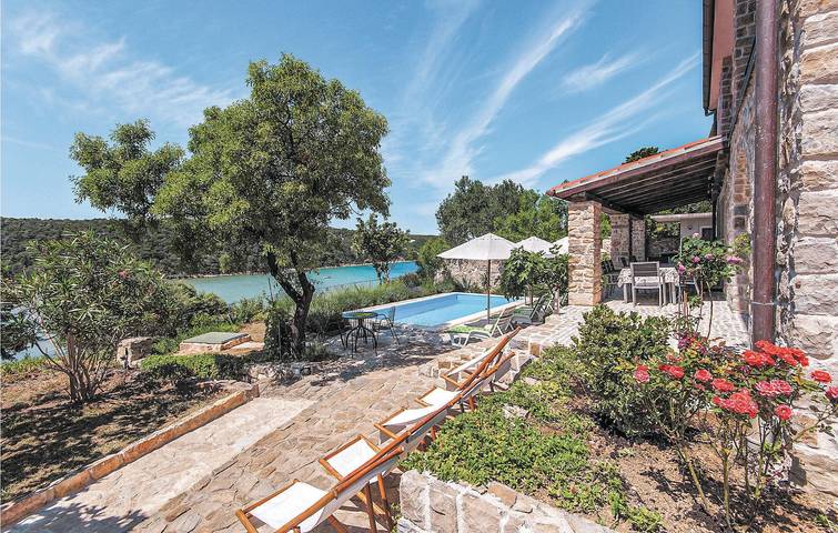 Ferienhaus für 14 Personen, mit Terrasse, mit Haustier auf Rab - 4