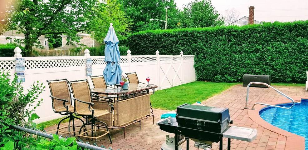 Vacation rental for 7 people, with terrace and yard, with pets in Southampton (NY)
