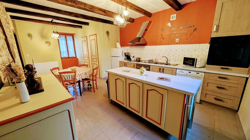 Gîte pour 6 personnes, avec jardin à Saint-Julien-le-Petit - 4
