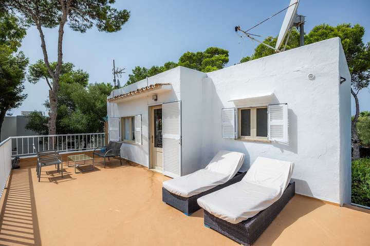 Villa 'Can Ferrer' with Private Pool, Wi-Fi and Air Conditioning in Caló de ses Dones (Santanyí), Santanyí