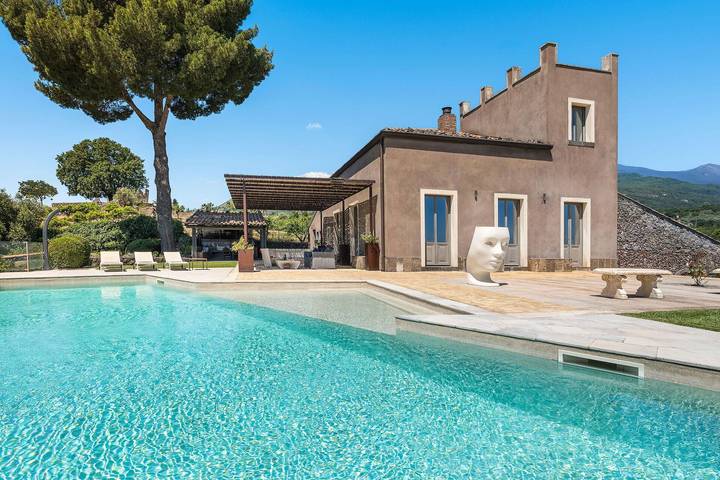 Chalet para 10 personas, con piscina - 1