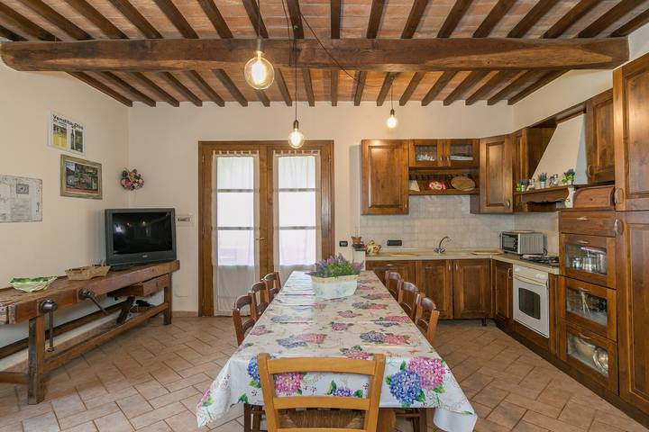 Casa vacanze "Stupendo Rustico in Pietra" con piscina e Wi-Fi in Castellina Marittima, Costa degli Etruschi