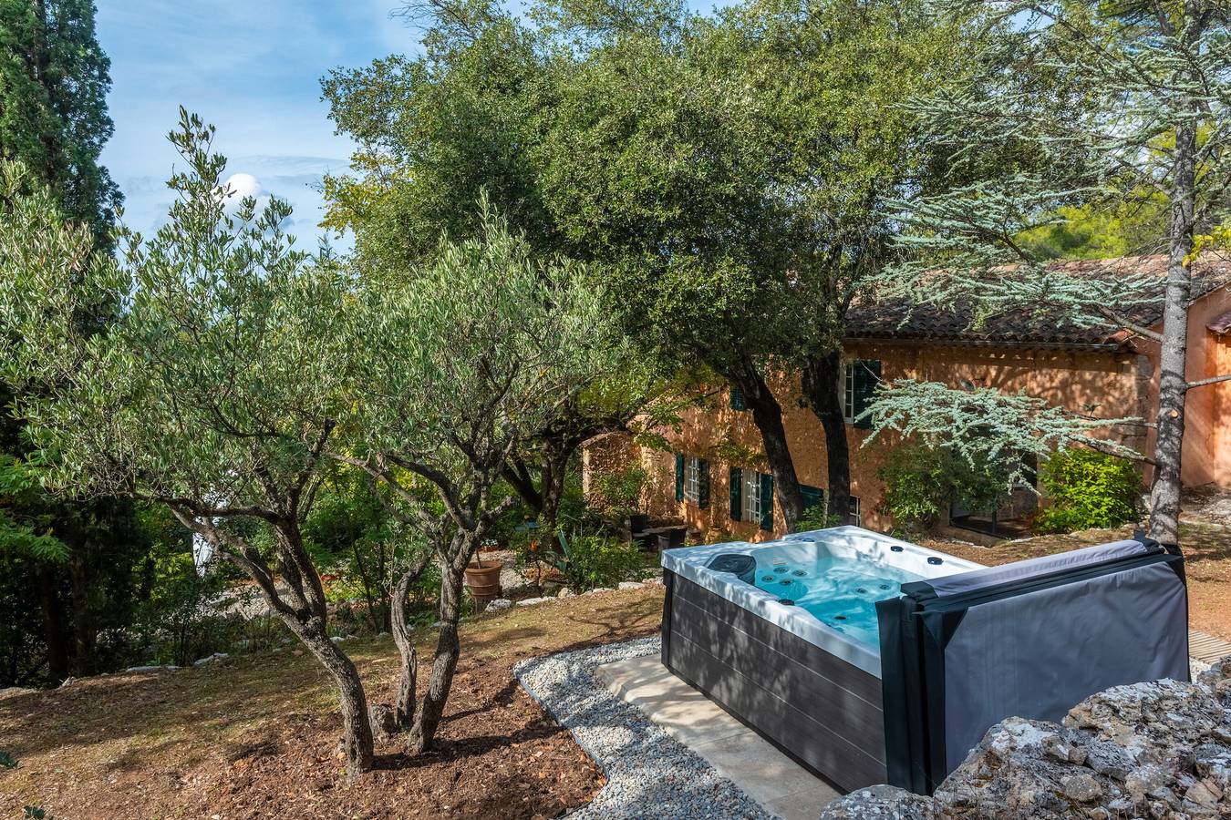 Ferienhaus 'Gîte À Lorgues' mit privater Terrasse und eigenem Garten in Lorgues, Draguignan Region
