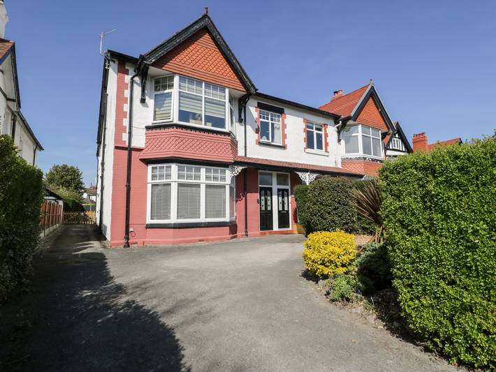Holiday rental for 4 people, with garden in Rhos on Sea