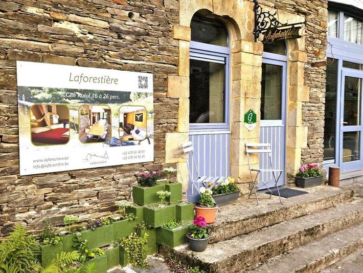 Location de vacances pour 26 personnes, avec vue et jardin dans Laforêt - 2