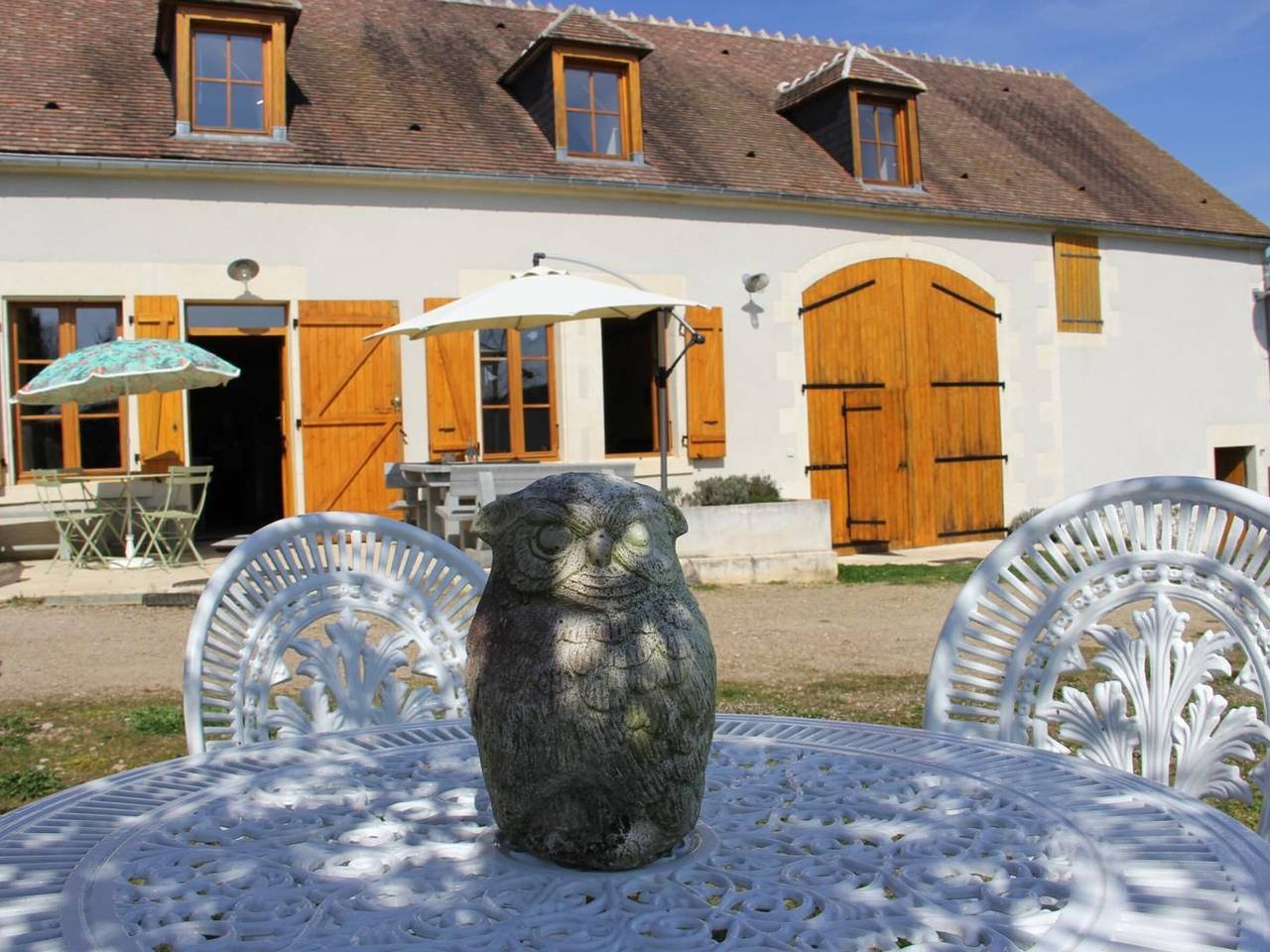Restored farmhouse with garden, near Loire à Vélo in Nièvre