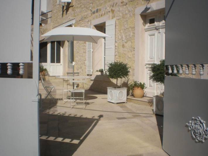 Location de vacances pour 6 personnes, avec Terrasse à Combas