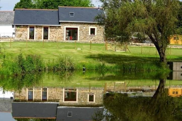 Gîte pour 7 personnes, avec Terrasse et Jardin à Nort-sur-Erdre