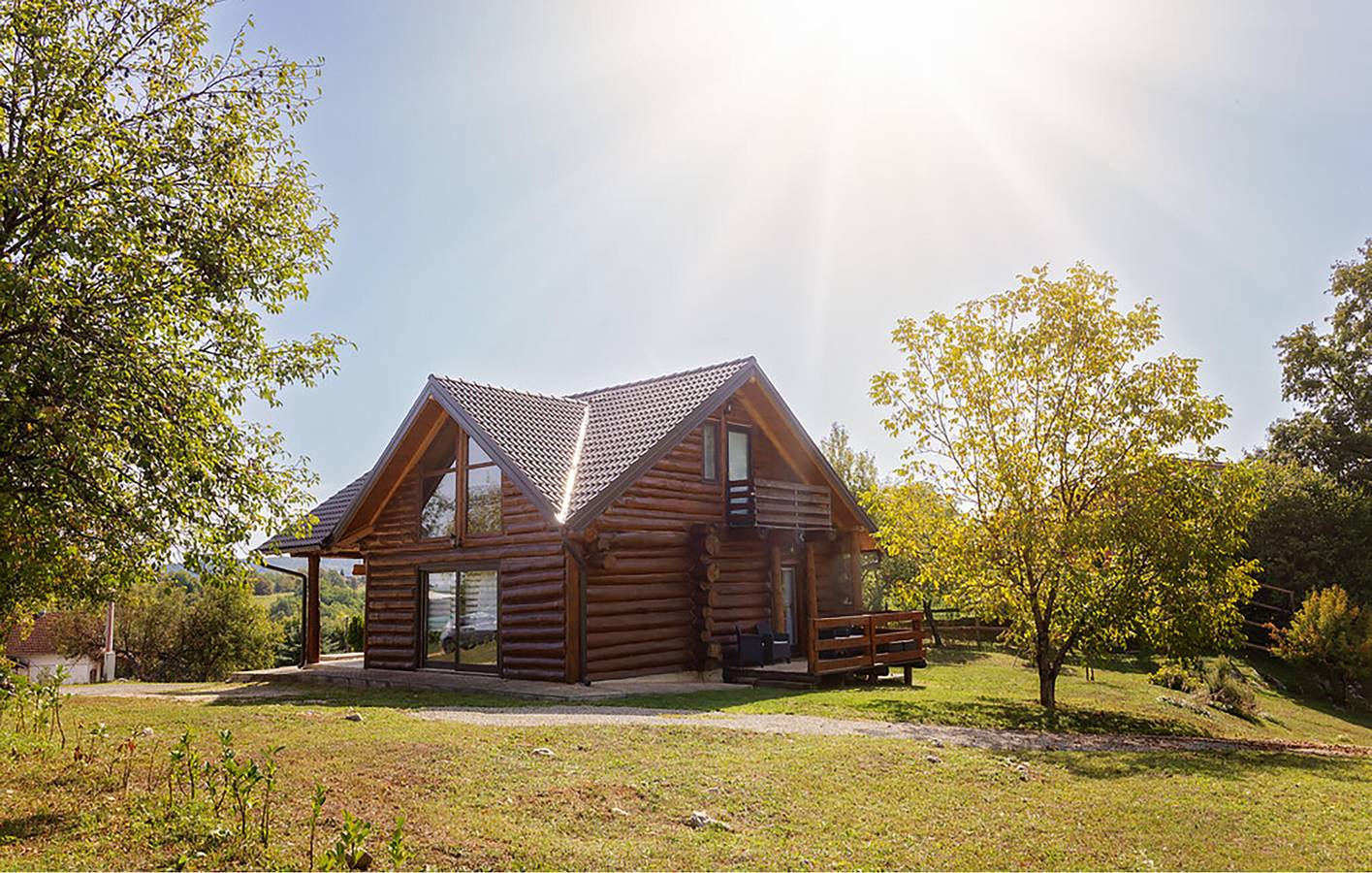 Reizende Unterkunft, 1 km von Slunj entfernt: Apartment am Pool mit WLAN und Klimaanlage in Slunj, Karlovac und Umgebung