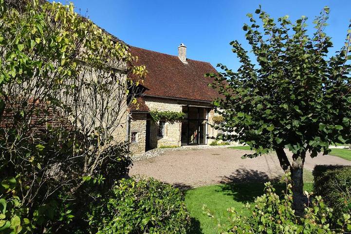 Location de vacances pour 5 personnes, avec jardin à Beurizot