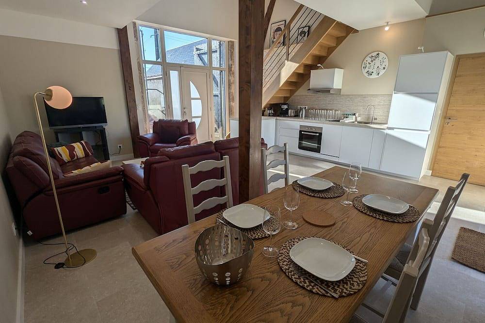 Maison de charme rénovée au cœur du Val de Loire avec parking et wifi inclus in Chaingy, Vallée de la Loire
