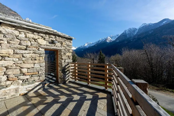 Albergo a gestione familiare per 5 persone, con panorama e giardino, con animali domestici - 1