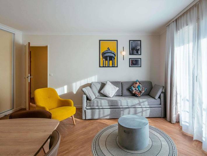 Apartahotel para 6 personas, con Terraza además de Jardín y Vistas en París