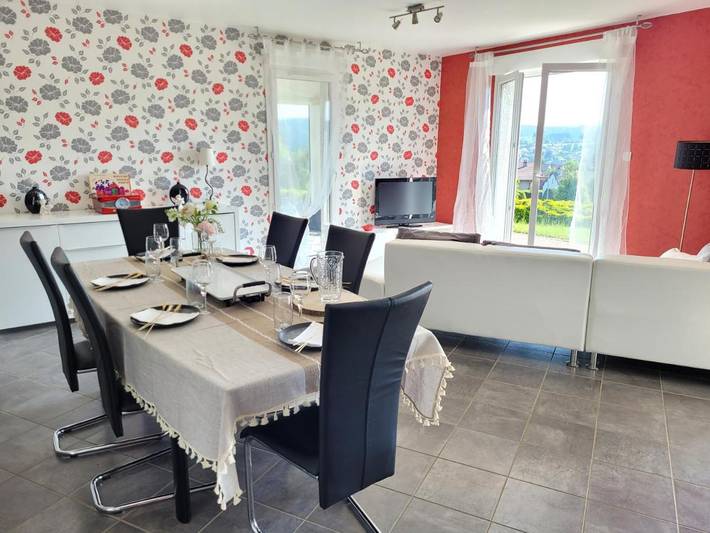 Location de vacances pour 6 personnes, avec vue et jardin à Tence - 3