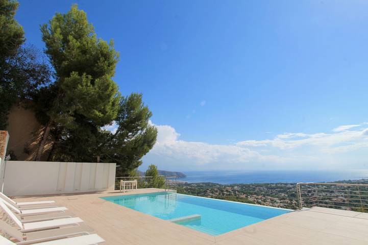 Chalet para 10 personas, con jardín además de terraza y jacuzzi en Marina Alta - 4