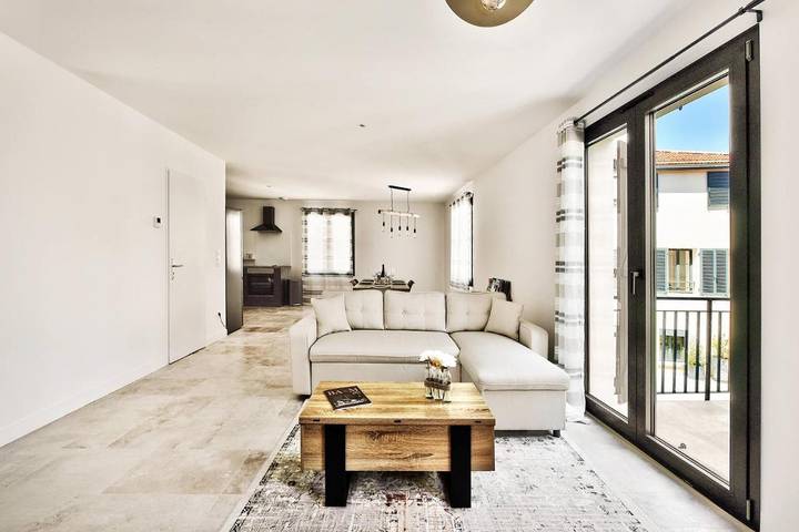 Gîte pour 6 personnes, avec vue et balcon à Saint-Didier-au-Mont-d'Or - 2