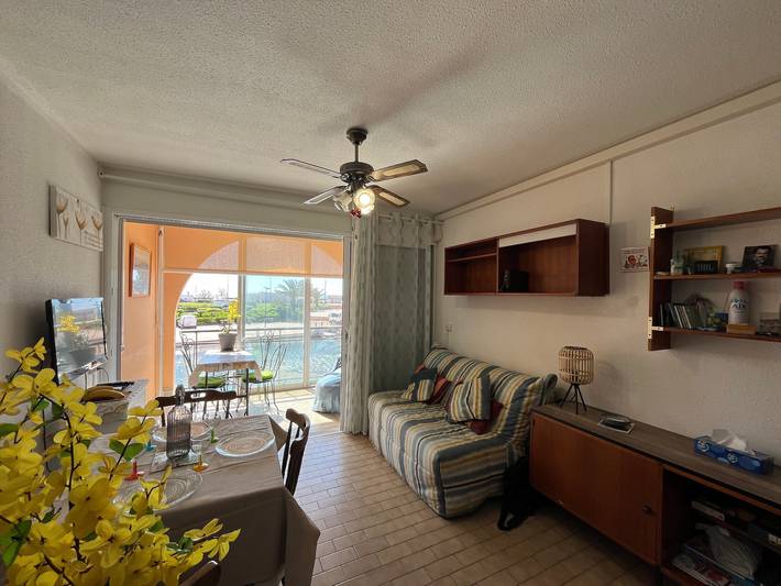 Gîte pour 4 personnes, avec balcon dans Plage de La Corniche - 2