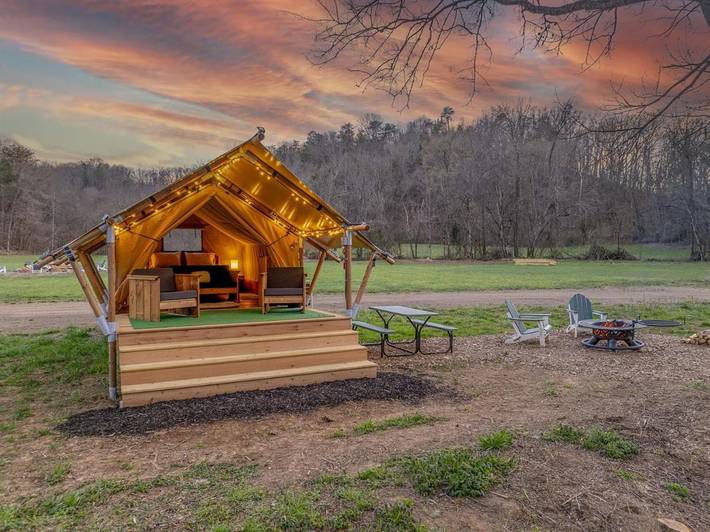 Camping für 2 Personen, mit Terrasse und Garten sowie Ausblick in Tennessee
