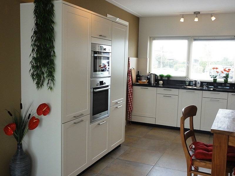 Vakantiefriesland — Ferienhaus Koudum mit privatem Anlegesteg in Ijsselmeer