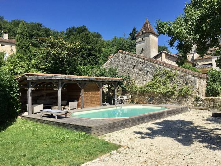 Location de vacances pour 8 personnes, avec Terrasse et Jardin à Pontcirq