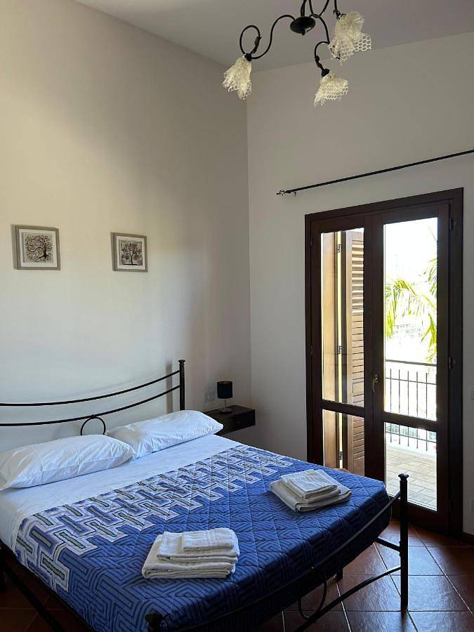 Villa del Conte Holidays in Tonnara di Bonagia, Valderice