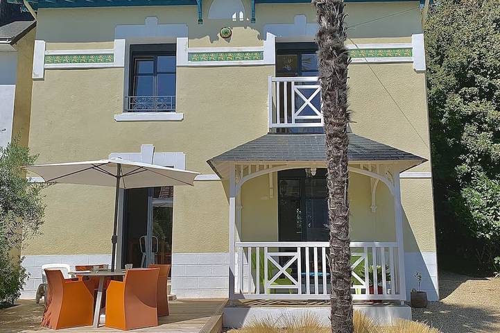 Location de vacances pour 4 personnes, avec Balcon et Jardin dans Plage de Mr Hulot