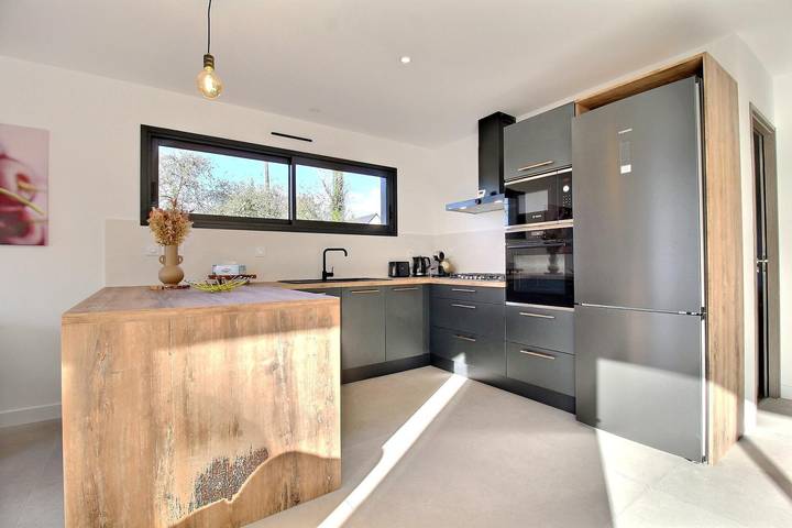 Gîte pour 6 personnes, avec terrasse et jardin à Landévant - 2