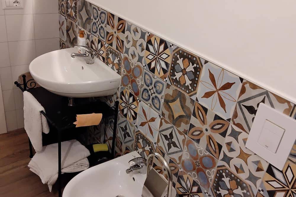 Ganze Wohnung, Casa Manzoni, renovated apartment within walking distance of the sea in Bisceglie.   in Bisceglie, Via Francigena