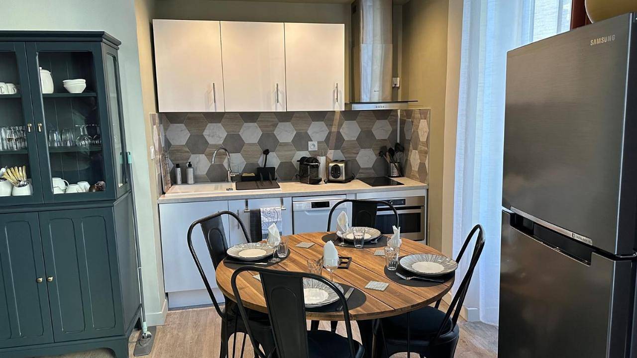 Appartement entier, T2 Cosy Mirabeau in Toulon, Côte méditerranéenne (France)
