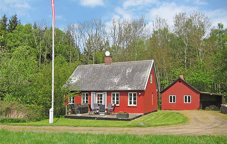 Ferieudlejning for 6 personer, med Terrasse i Svaneke