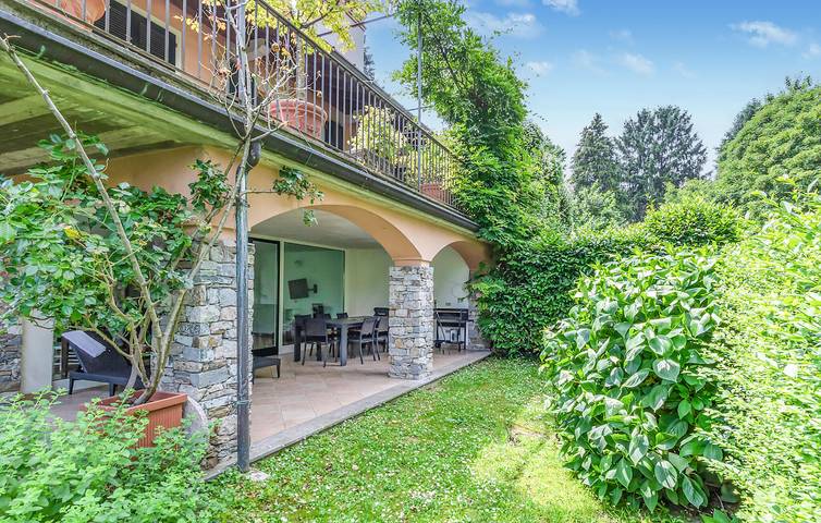 Ferienhaus für 11 Personen, mit Seeblick und Garten in Comune di Stresa - 2