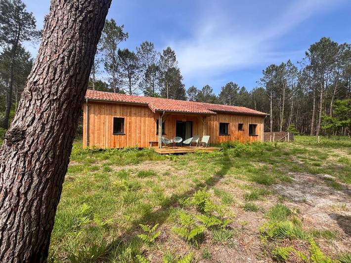 Location de vacances pour 7 personnes, avec terrasse et jardin à Saint-Paul-en-Born - 4