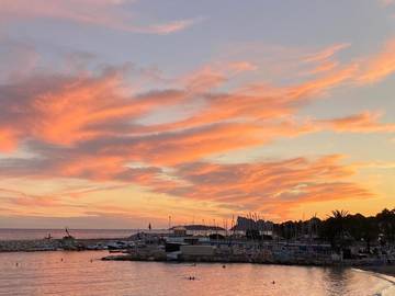 Gîte pour 6 personnes, avec terrasse et vue dans Office De Tourisme De Saint Cyr Sur Mer