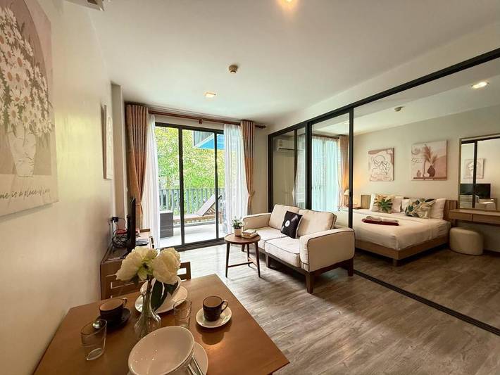 Hôtel pour 2 personnes, avec terrasse et piscine ainsi que vue et jardin