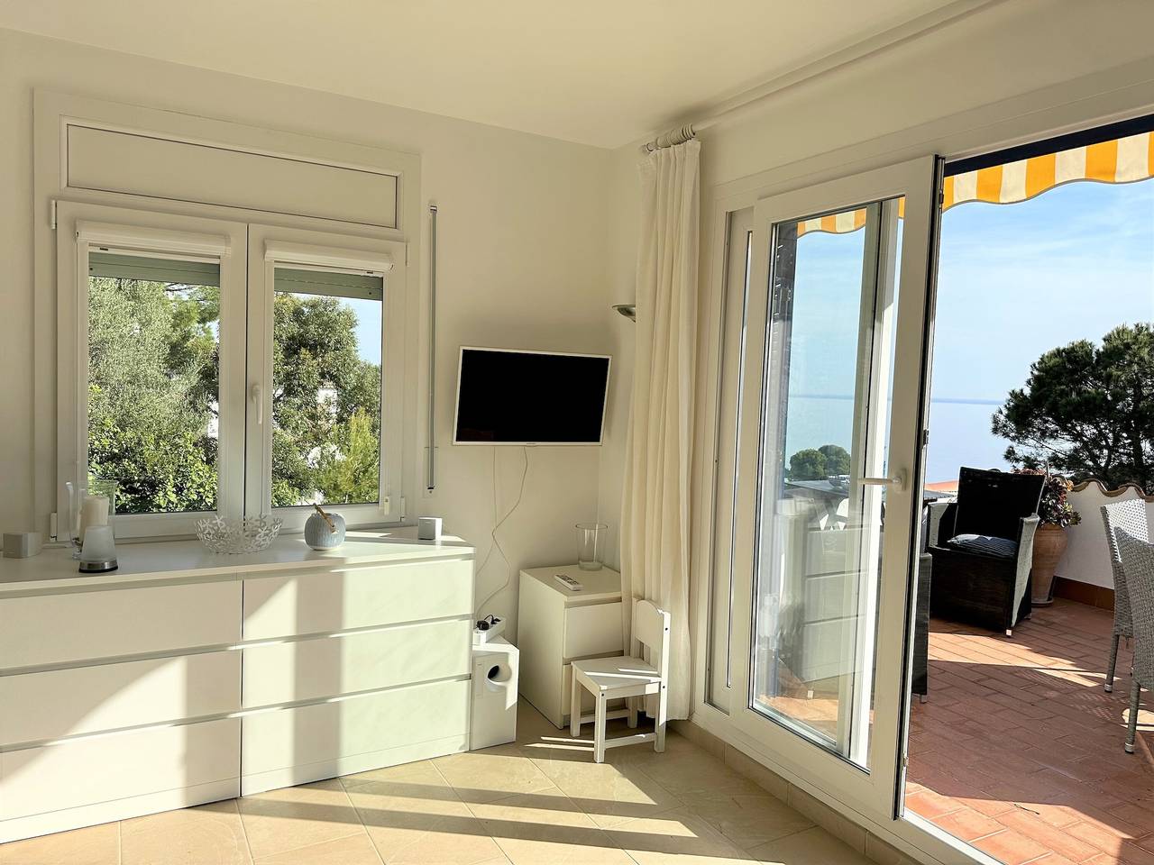 Geheel appartement, Appartement met zeezicht op 500 m van het strand in Begur, Costa Brava