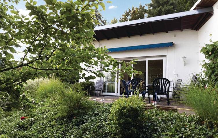 Ferienhaus für 4 Personen, mit Terrasse und Garten am Taunus