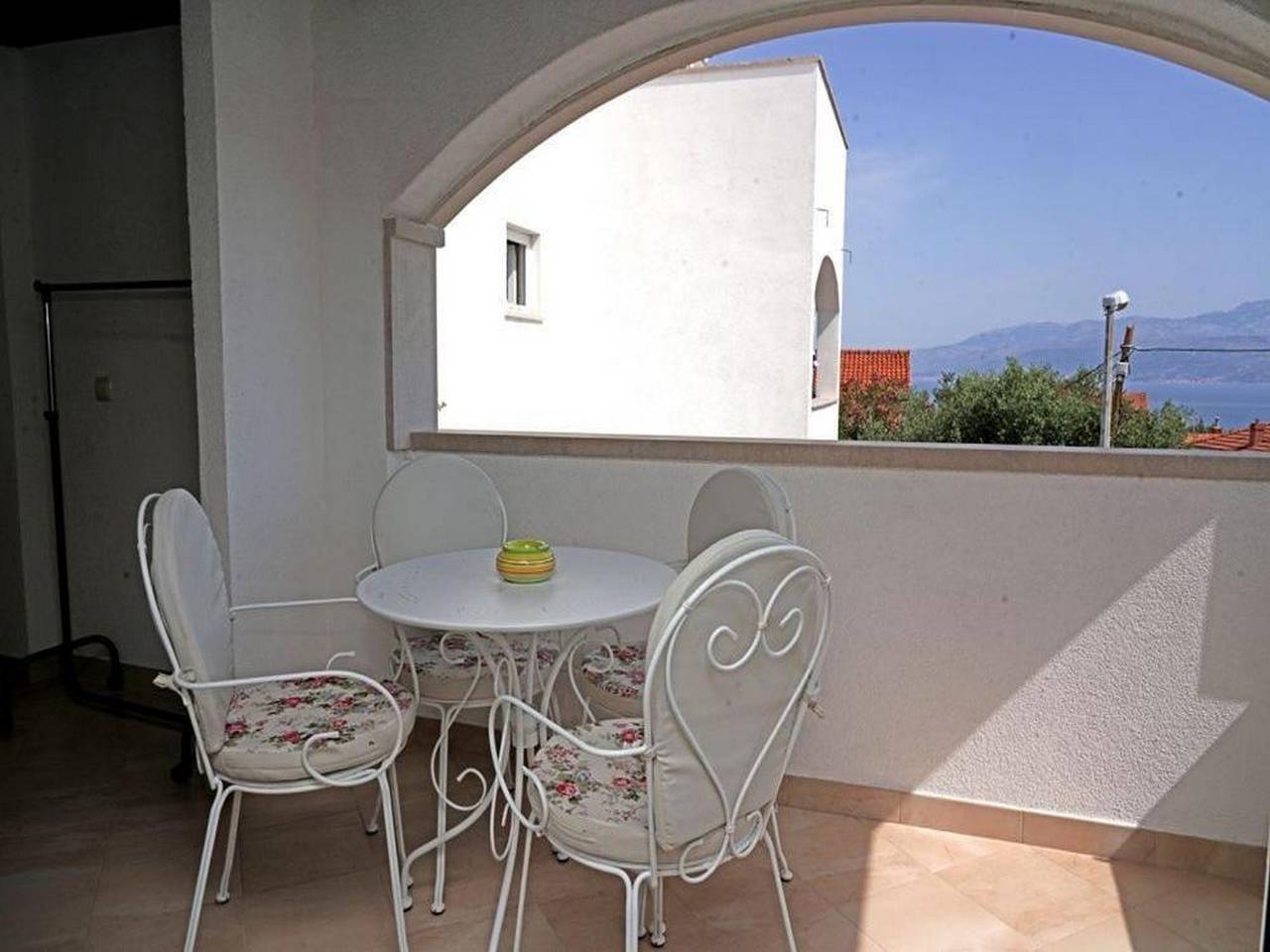 Appartement entier, Appartement de vacances pour 4 personnes avec balcon in Supetar, Brac