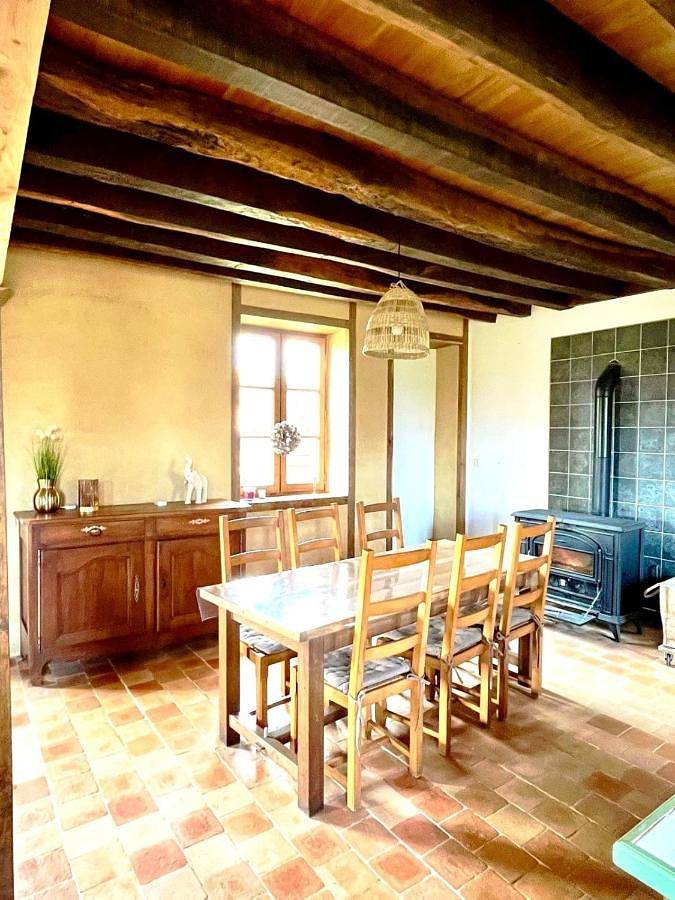 Location de vacances pour 6 personnes, avec jardin et terrasse à Brigueil-le-Chantre - 3