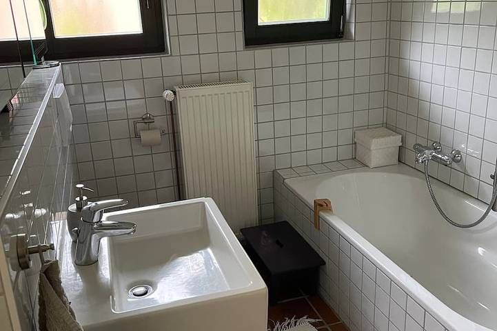 Ferienhaus für 6 Personen, mit Garten und Terrasse sowie Sauna in Uplengen - 4