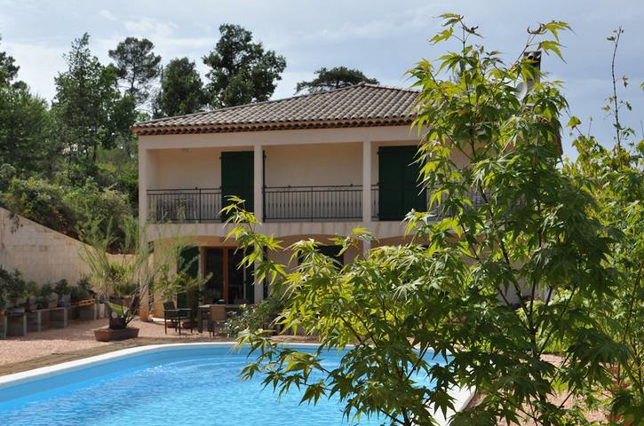 Chambre d’hôte pour 4 personnes, avec piscine et jardin dans le Var - 2